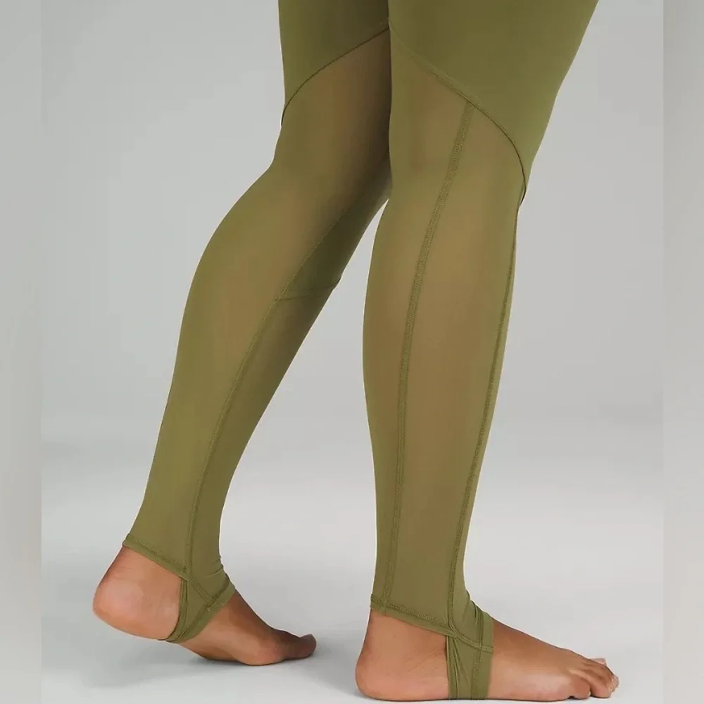 (B51) Lululemon Nulu and Crisscross‎ Mesh Stirrup Tight Bronze Green, Sz 10, NWT